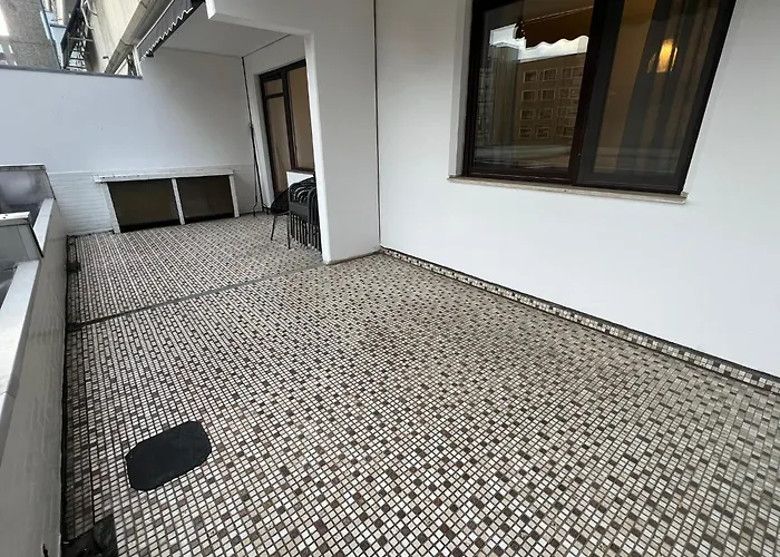 I Garage I 4 Schlafzimmer 公寓 *