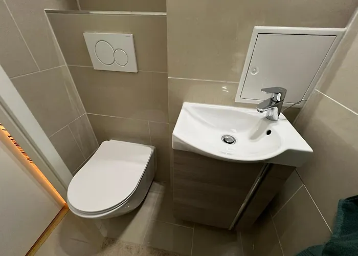 I Garage I 4 Schlafzimmer 公寓 勒沃库森